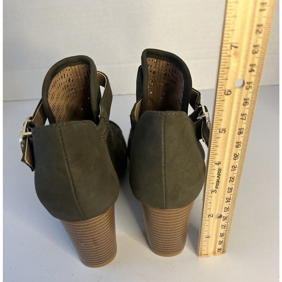 Giani Bernini Jaccee Memory-Foam Perforated Shooties Heeled SZ 7 Olive Green - Picture 8 of 10